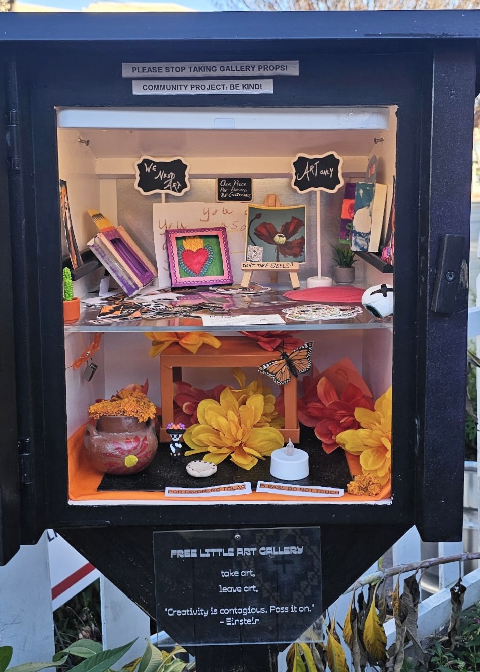 No books in this box! — Geocache of the Week – Official Blog